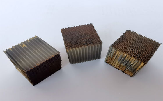 Dizel Kamyon Oto Katalizörü Üç Çekirdekli Metal Petek Katalizörü Scr Ozon Temizleme