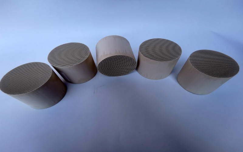 Motor Egzoz DPF Dizel Partikül Filtresi Euro 6 Euro 5 Dpf Filtre